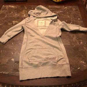 Hollister sweater